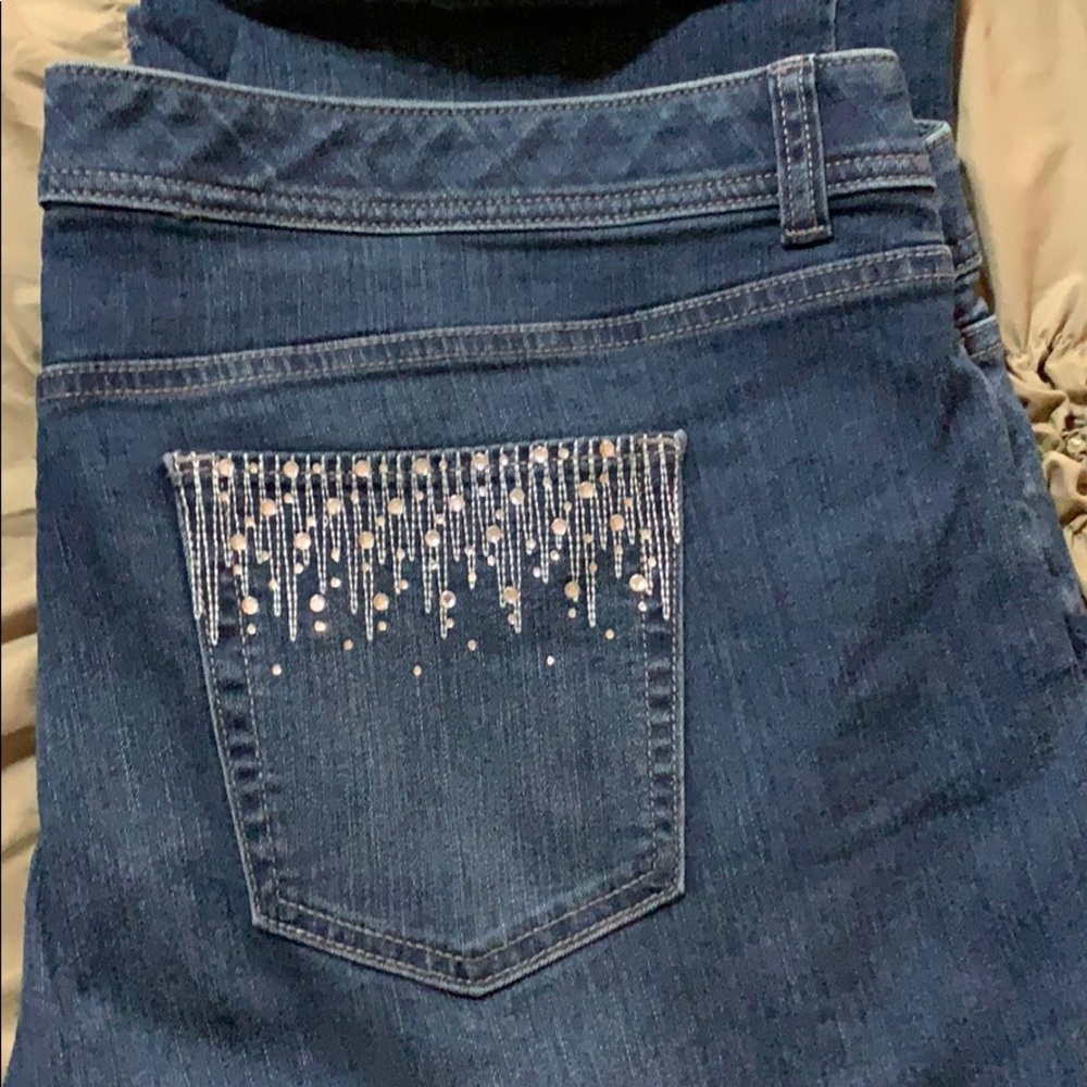 Plus Size Jeans. Size 22. Crystals on back pockets
